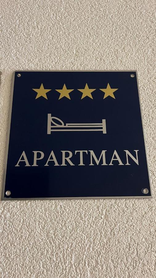 Lucky Apartment 奥米什 外观 照片